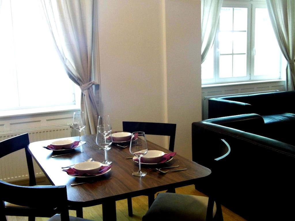 ברטיסלאבה Lion Apartments Medena, Big Size, High Ceilings חדר תמונה