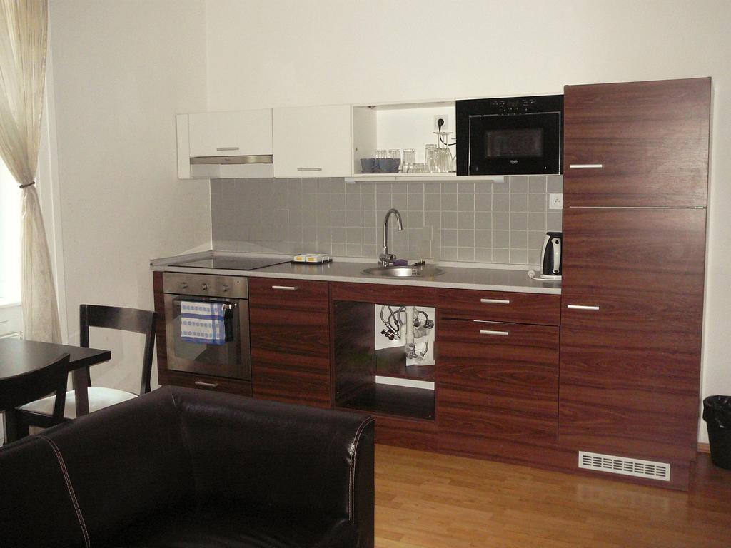 ברטיסלאבה Lion Apartments Medena, Big Size, High Ceilings מראה חיצוני תמונה