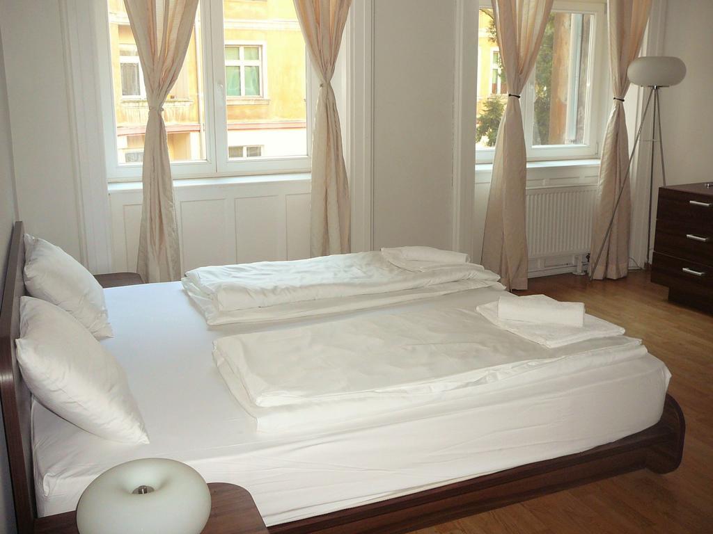 ברטיסלאבה Lion Apartments Medena, Big Size, High Ceilings מראה חיצוני תמונה
