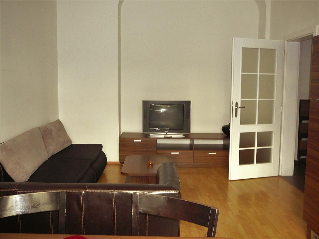 ברטיסלאבה Lion Apartments Medena, Big Size, High Ceilings מראה חיצוני תמונה