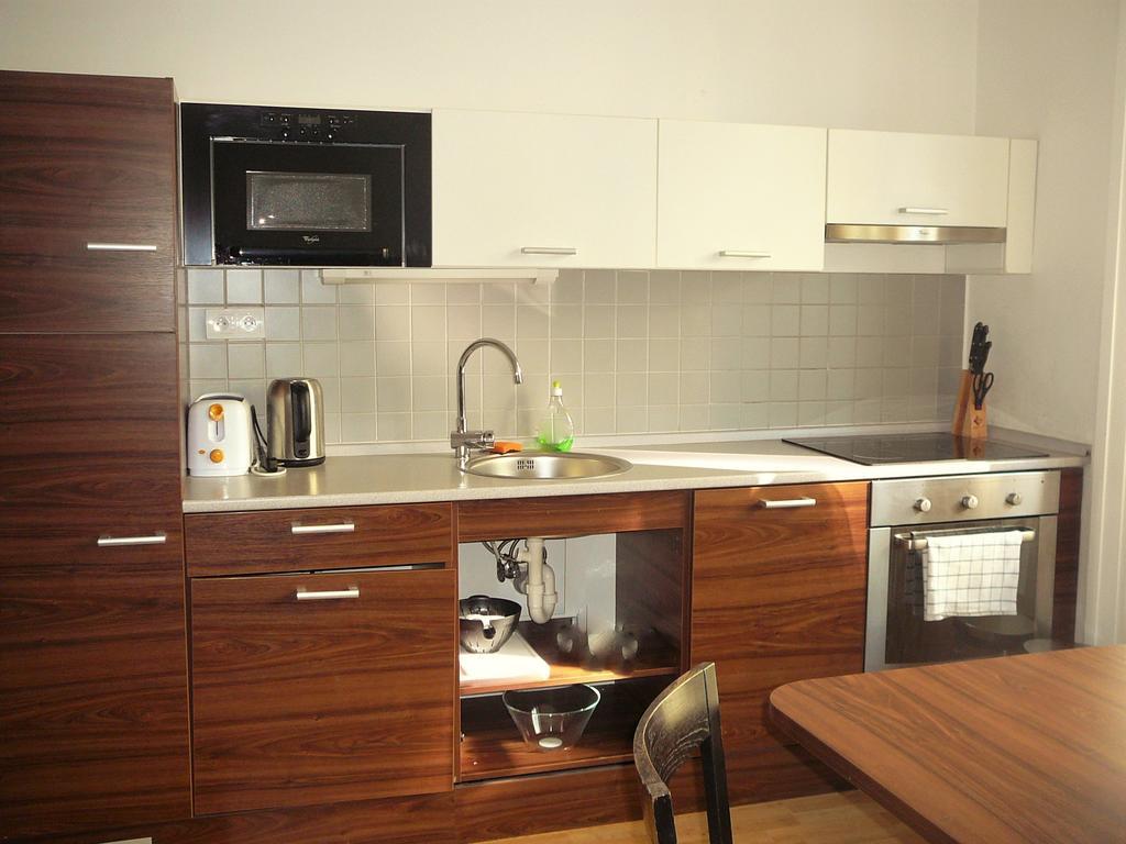 ברטיסלאבה Lion Apartments Medena, Big Size, High Ceilings מראה חיצוני תמונה