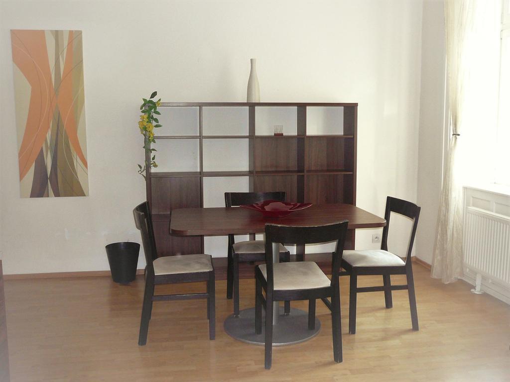 ברטיסלאבה Lion Apartments Medena, Big Size, High Ceilings מראה חיצוני תמונה