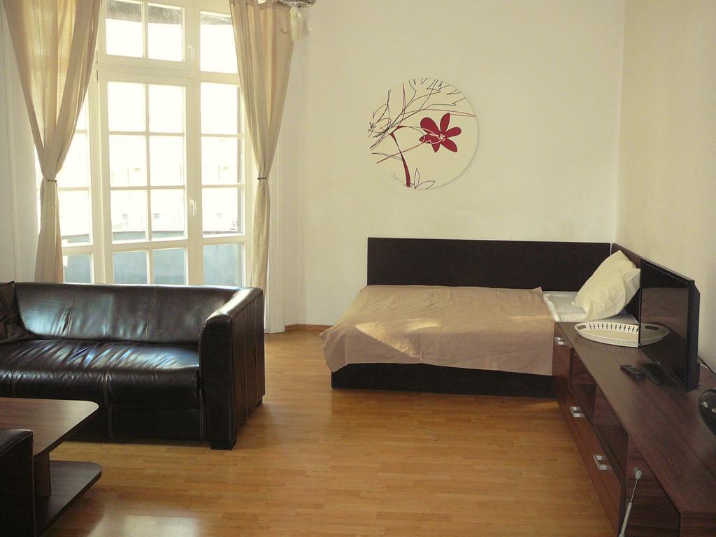 ברטיסלאבה Lion Apartments Medena, Big Size, High Ceilings מראה חיצוני תמונה