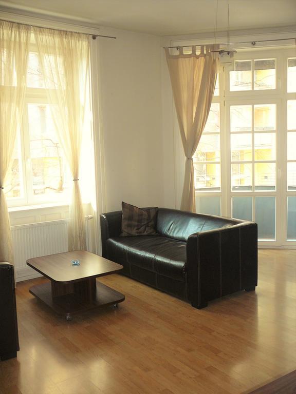 ברטיסלאבה Lion Apartments Medena, Big Size, High Ceilings מראה חיצוני תמונה