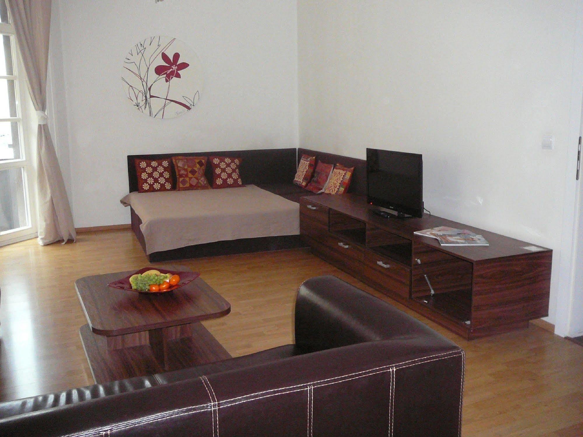 ברטיסלאבה Lion Apartments Medena, Big Size, High Ceilings מראה חיצוני תמונה